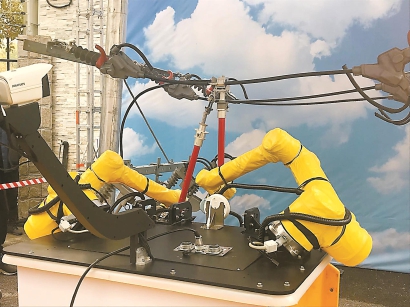 國內(nèi)首套電網(wǎng)不停電機(jī)器人亮相 上海建成首個泛在電力物聯(lián)網(wǎng)領(lǐng)域?qū)嶒炇?></a>

				<h1><span>[19-04-08]</span><a href=